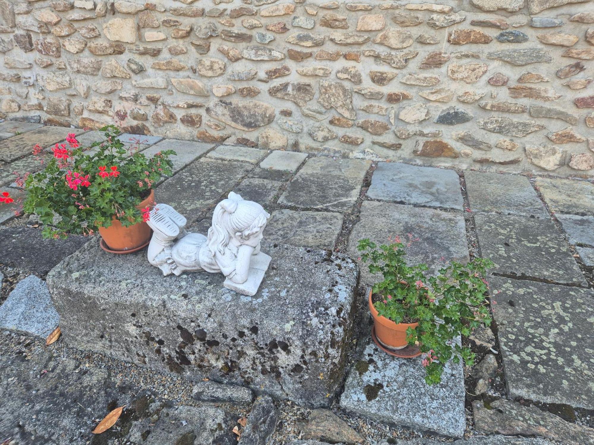 Hotelovy A Jezdecky Areal Dvur Krutenice Exterior photo