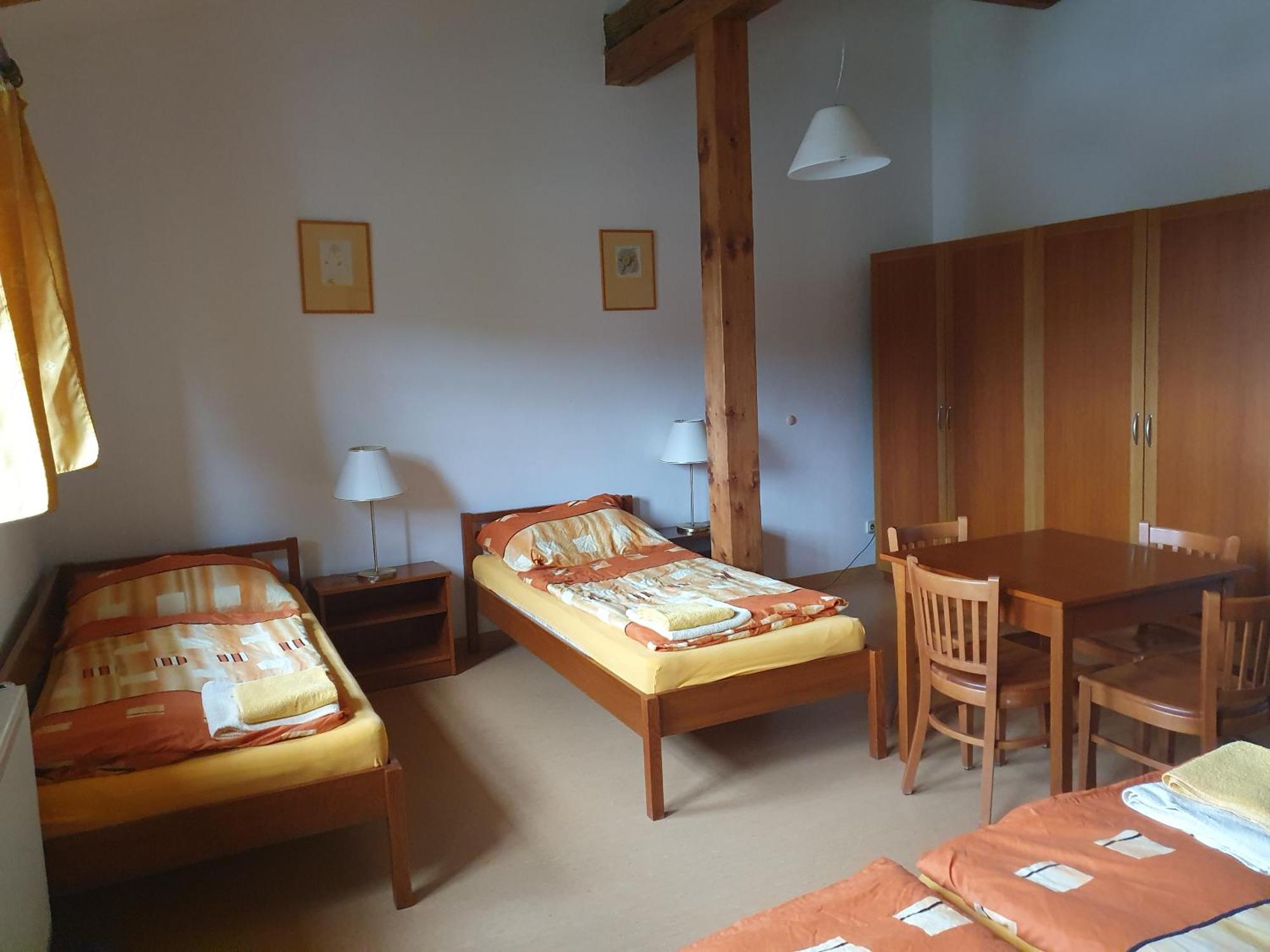 Hotelovy A Jezdecky Areal Dvur Krutenice Exterior photo