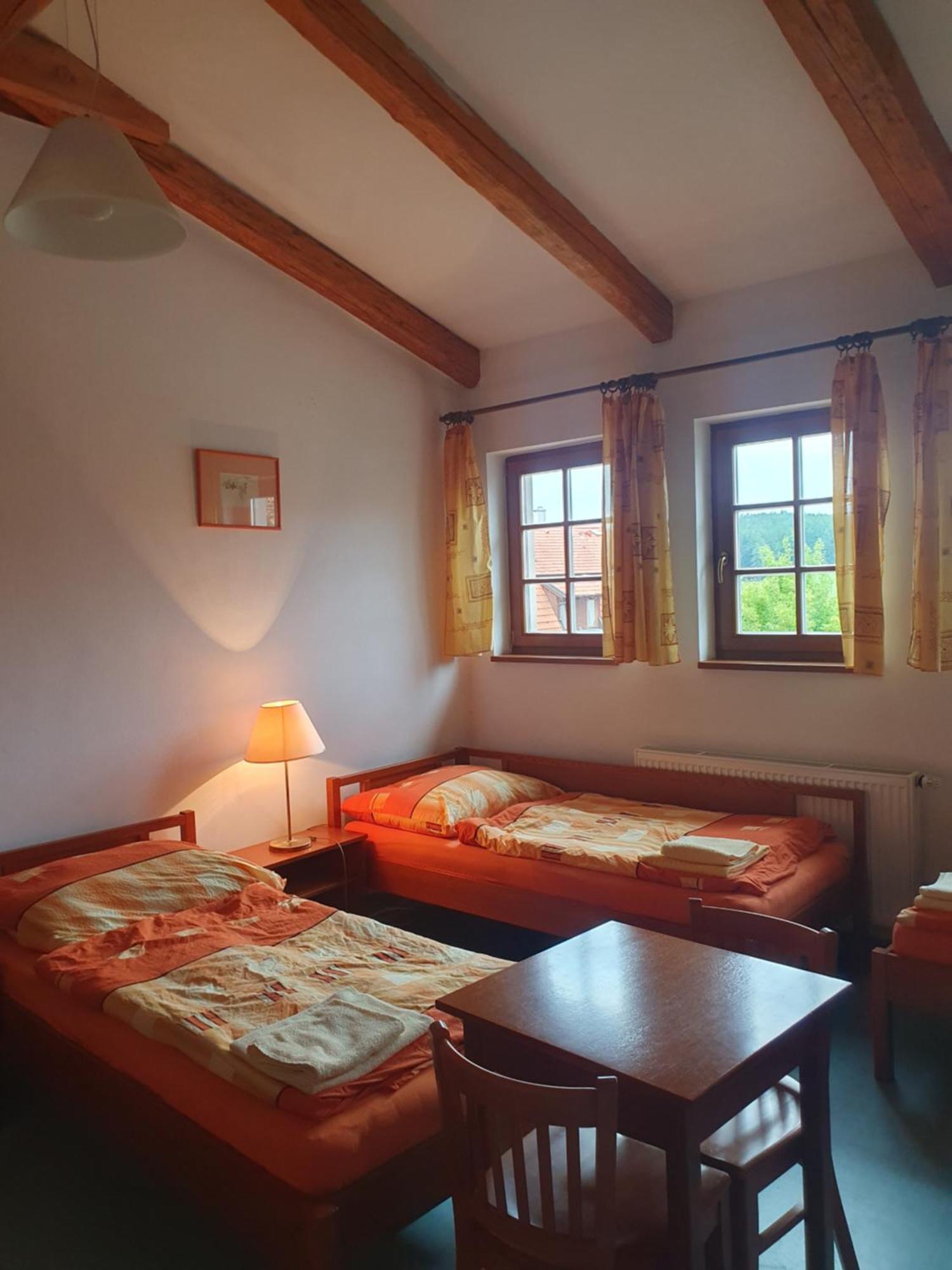 Hotelovy A Jezdecky Areal Dvur Krutenice Exterior photo